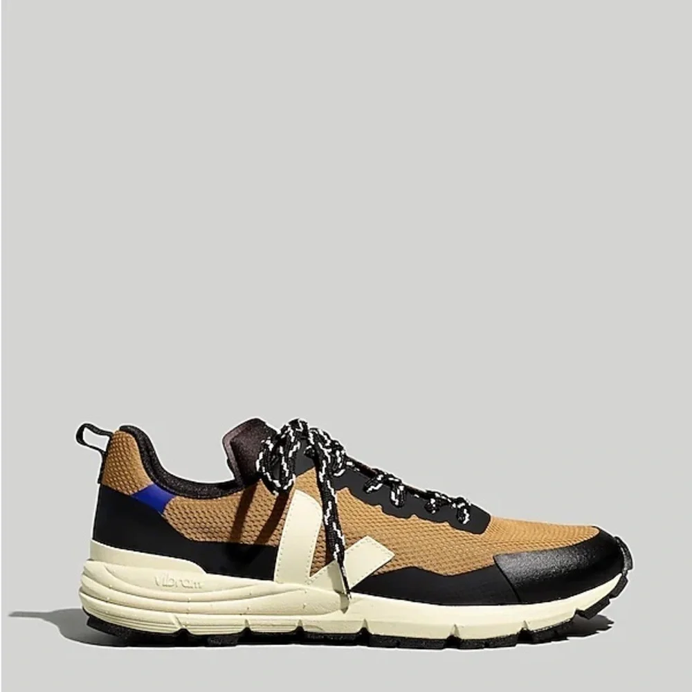 VEJA DEKKAN ALVEOMESH SNEAKERS PIERRE NEW IN BOX Size 42 EU